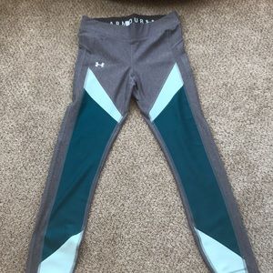 Under Armour Cropped Leggings
